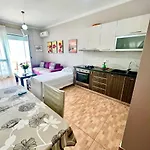 Gk - Supper With Fantastic Sea-view And Free Parking דירה